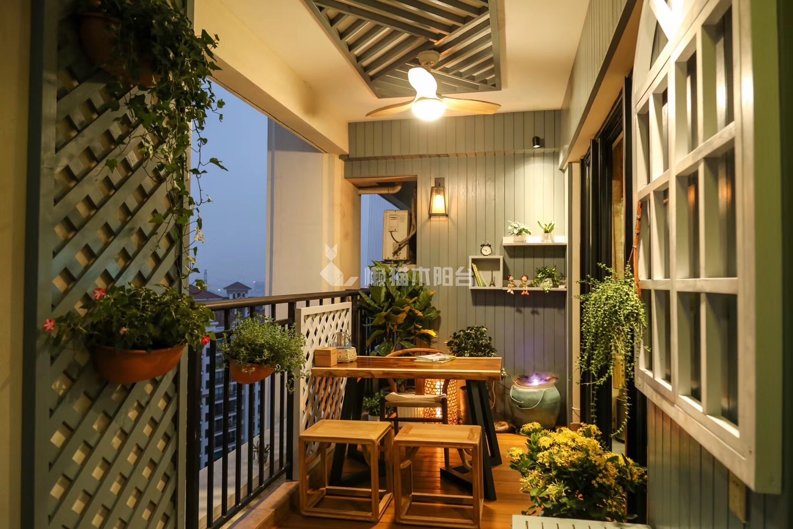 木阳台，打造阳台实用性空间 - 木阳台